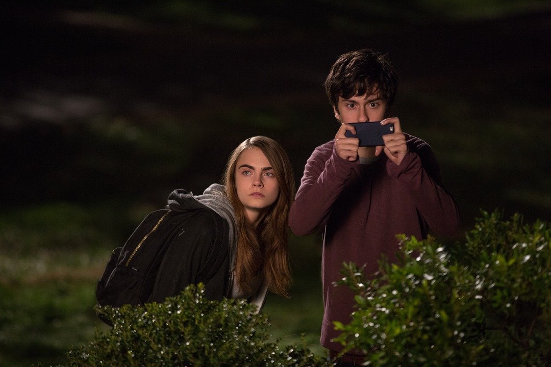 Cara Delevingne i Nat Wolff w filmie