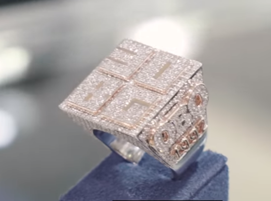 Davido has ordered for his favourite expensive jelwer, Zaheer of Icebox to make the championship ring for 7 members of his 30BG. [YouTube/Icebox]