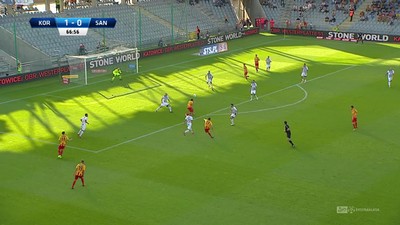 Korona - Sandecja (1:0): Jak nie idzie, to nie idzie... Strzał Możdżenia tym razem zatrzymał słupek