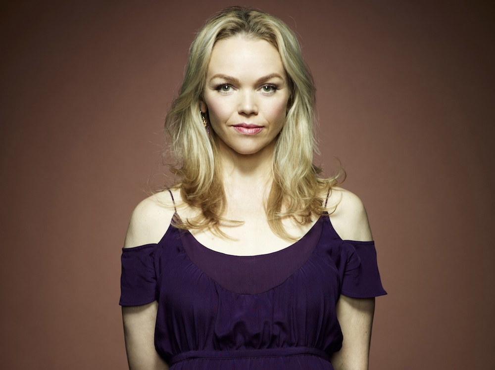 Lauren Bowles (Holly Cleary)