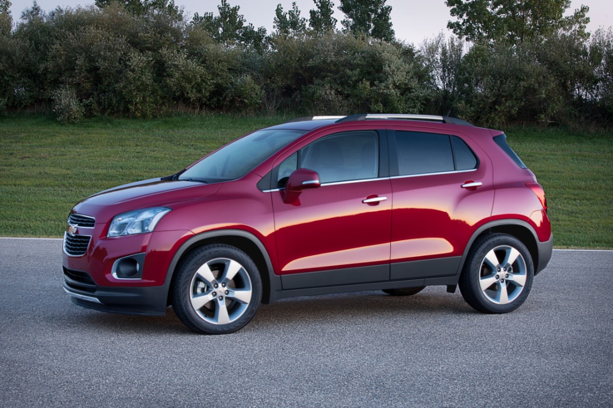 Bagażnik nowego chevroleta pomieści 1370 l. Oprócz tylnej kanapy dzielonej w stosunku 60/40, trax został wyposażony w składany na płasko fotel pasażera siedzącego z przodu.