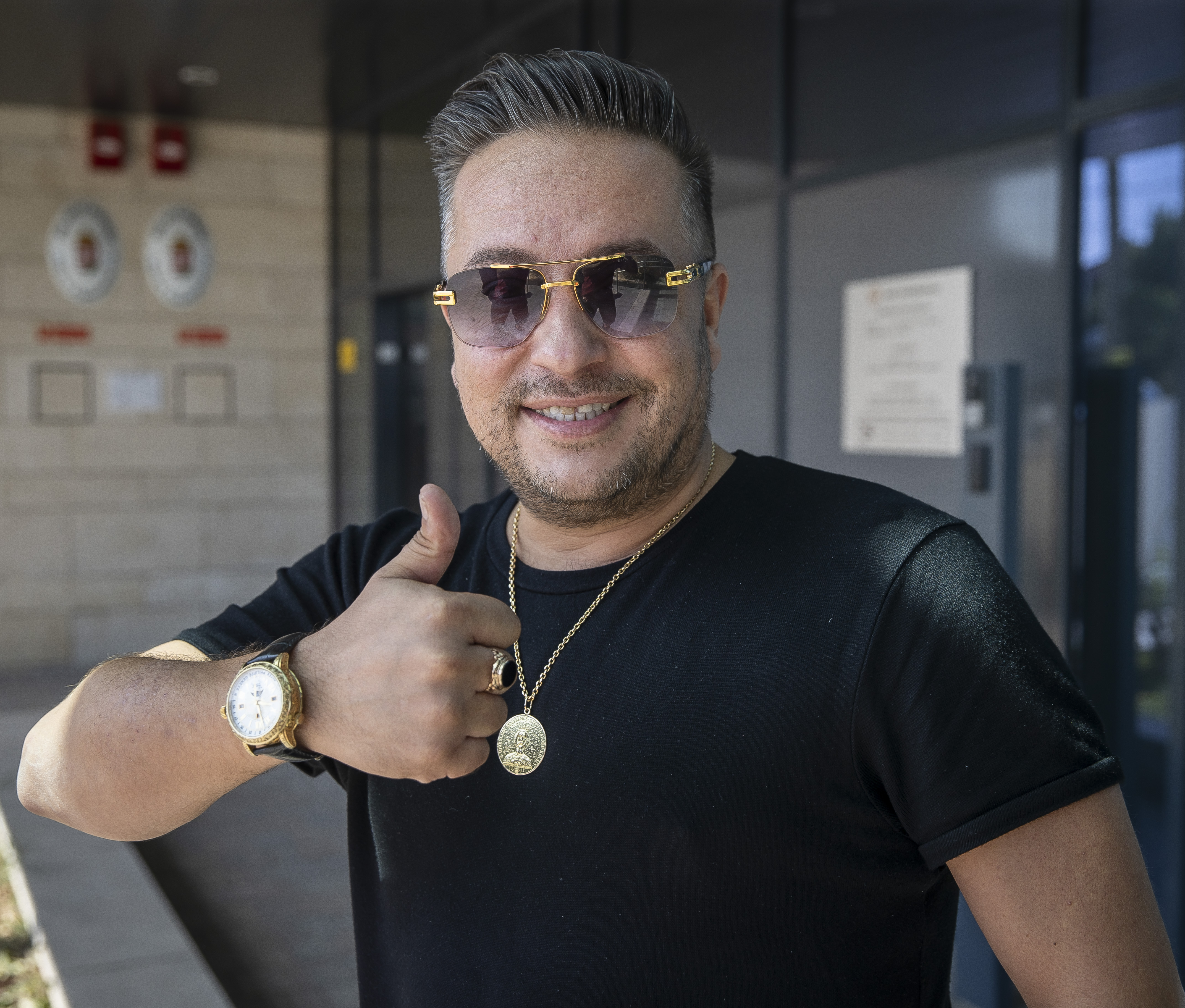 Ön felismeri? Soha nem látott gyerekkori fotót osztott meg magáról L.L. Junior