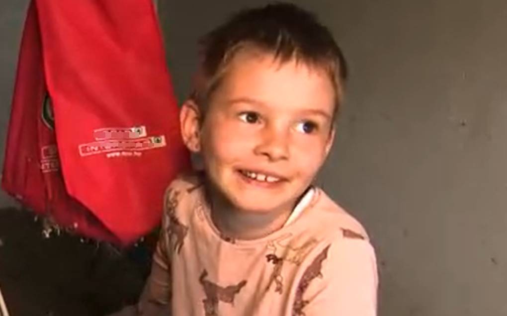 Magát hibáztatja a nyolcéves kislány, aki súlyosan megégett a házuk kertjében - videó