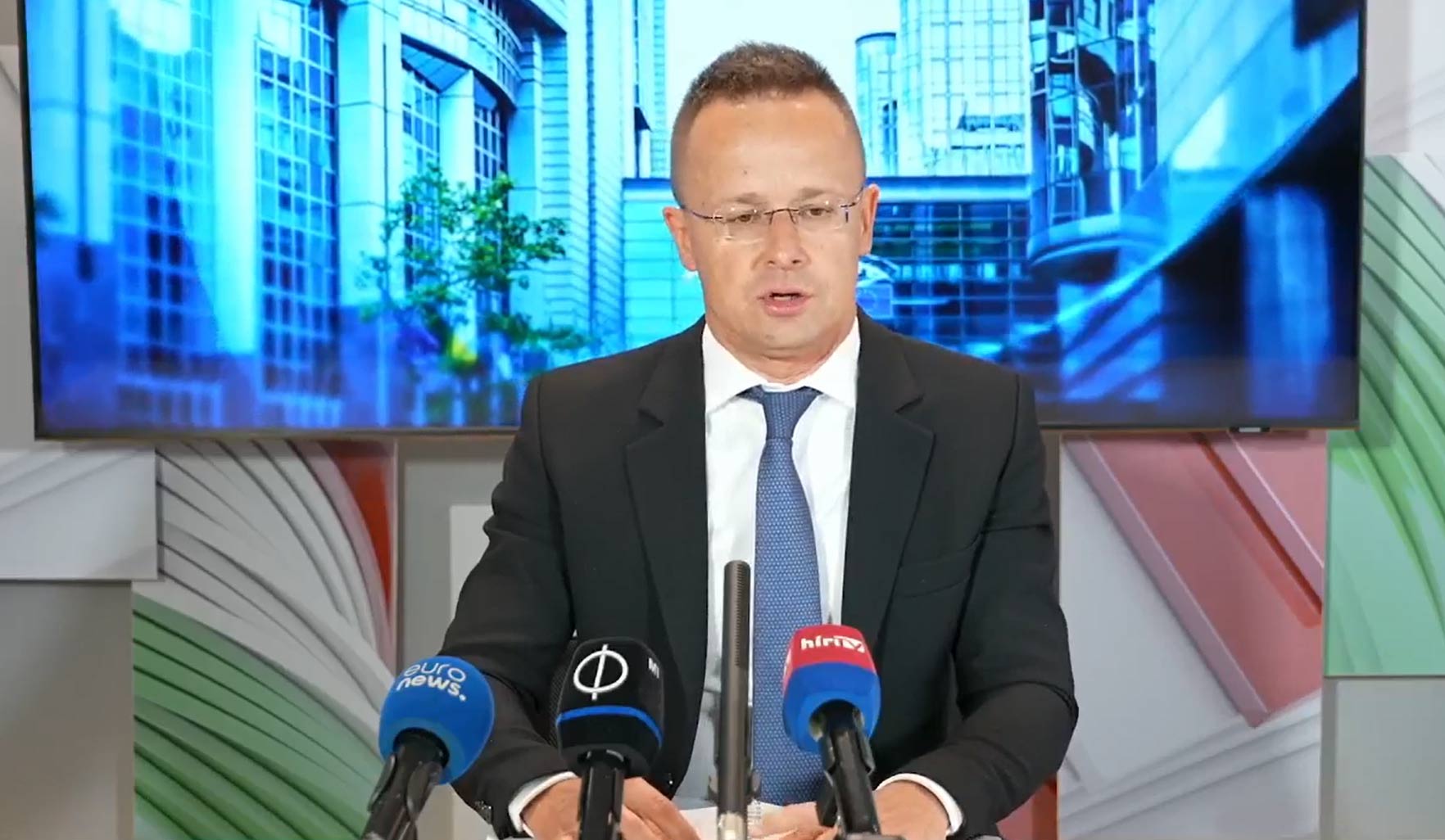Szijjártó Péter vészjósló bejelentése: Hármas válság alakult ki, amit jelen helyzetben megoldani lehetetlen!