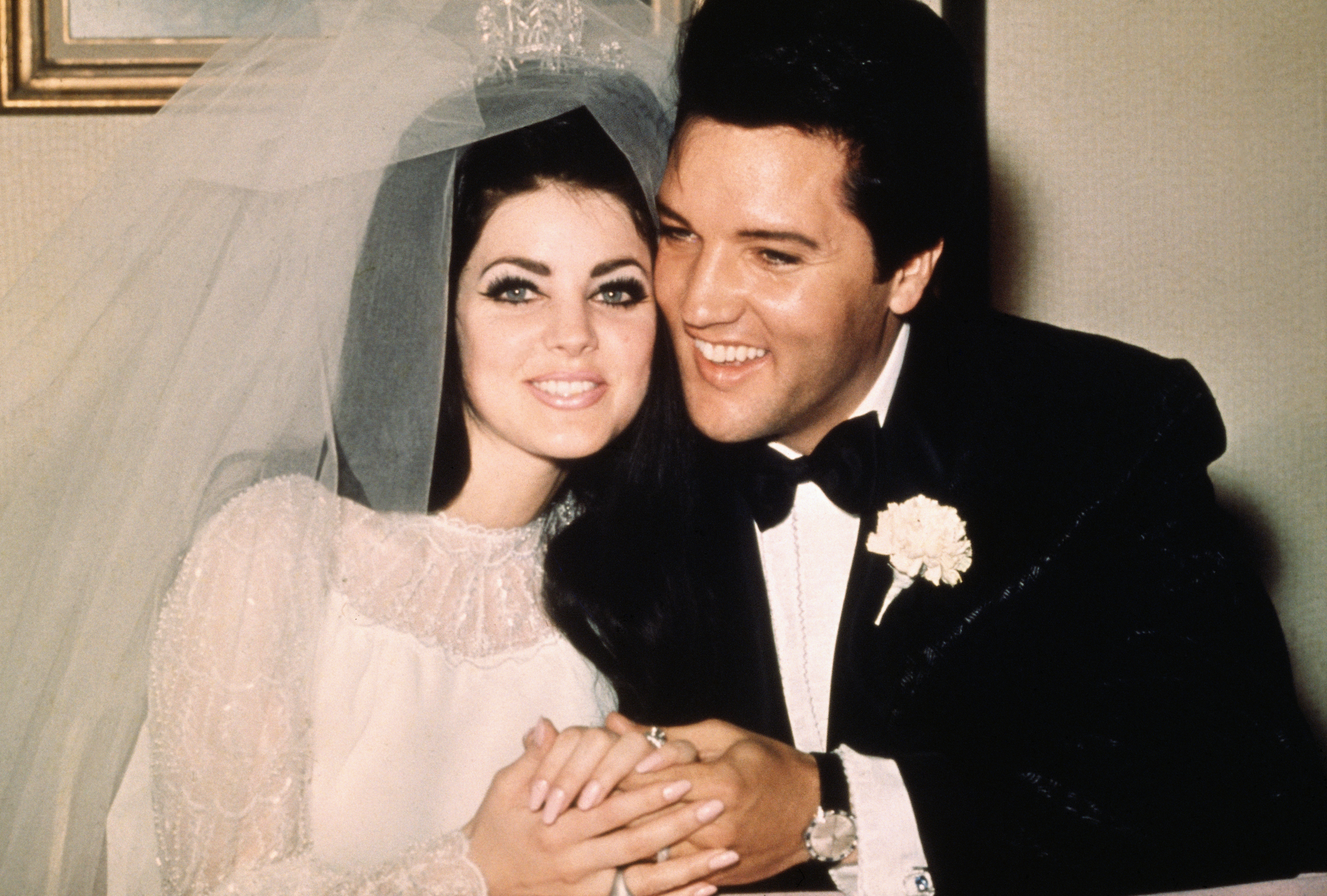 Unokája teljesíti az utolsó kívánságát: Elvis mellé temetik majd Priscilla Presley-t