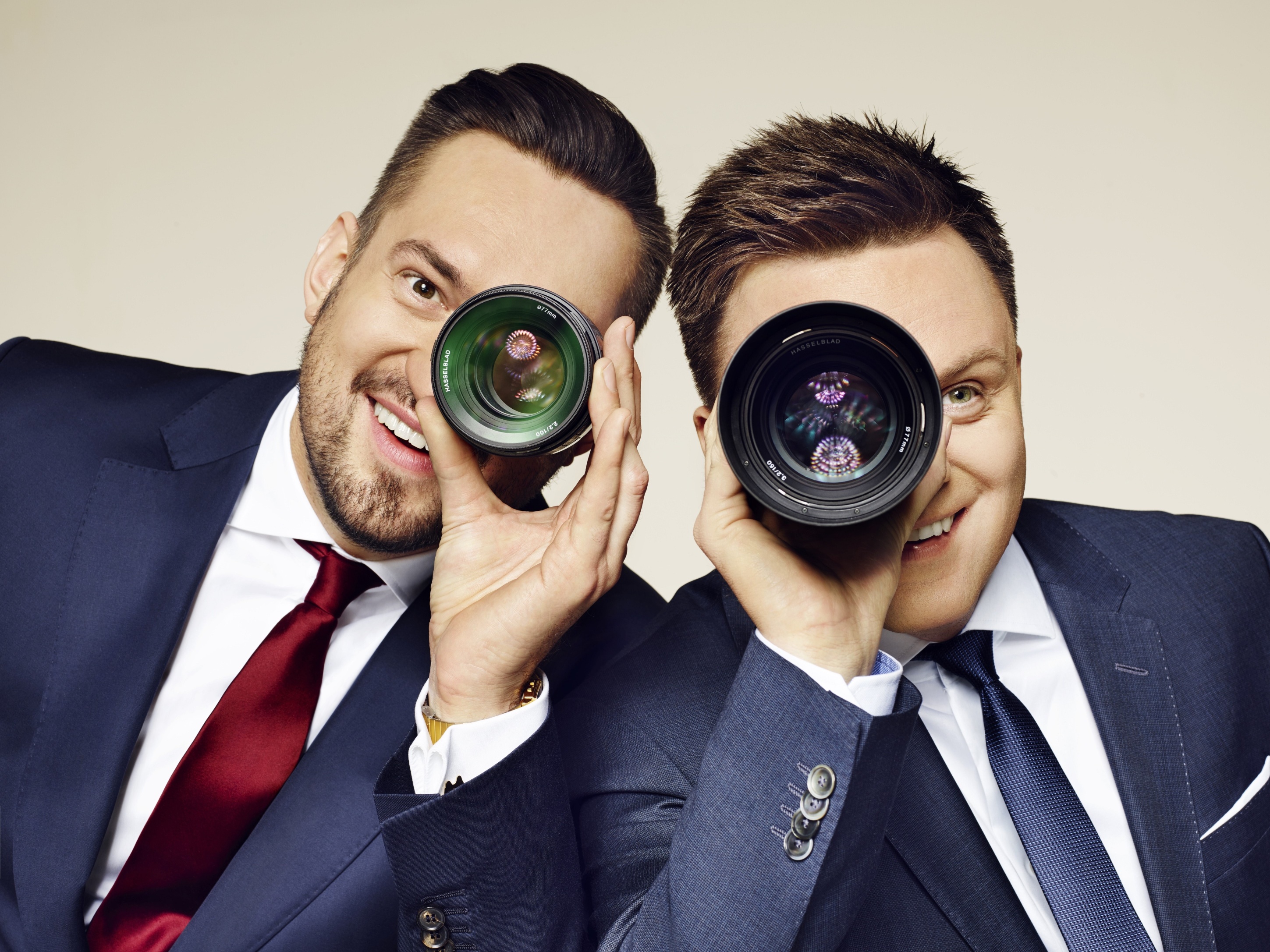 <b>NOWOŚCI</b> „Mamy Cię!” wraca w nowej odsłonie i z nowymi prowadzącymi. Marcin Prokop i Szymon Hołownia zdążyli już zasłynąć
tym, że zdradzają swoje tajemnice na wizji. Czy uda im się również odkryć zupełnie nieznane dotąd oblicza osobowości
ze świata filmu, mediów, polityki i show-biznesu? To właśnie te osoby, znane widzom z telewizji i pierwszych stron gazet,
będą „ofiarami” słynnych wkrętek. W każdym odcinku zobaczymy trzy gagi z udziałem słynnych bohaterów wplątanych
w śmieszne, przedziwne, a czasami wręcz absurdalne sytuacje.