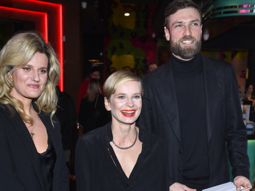 Zofia Zborowska-Wrona, Magdalena Cielecka i Andrzej Wrona na premierze filmu