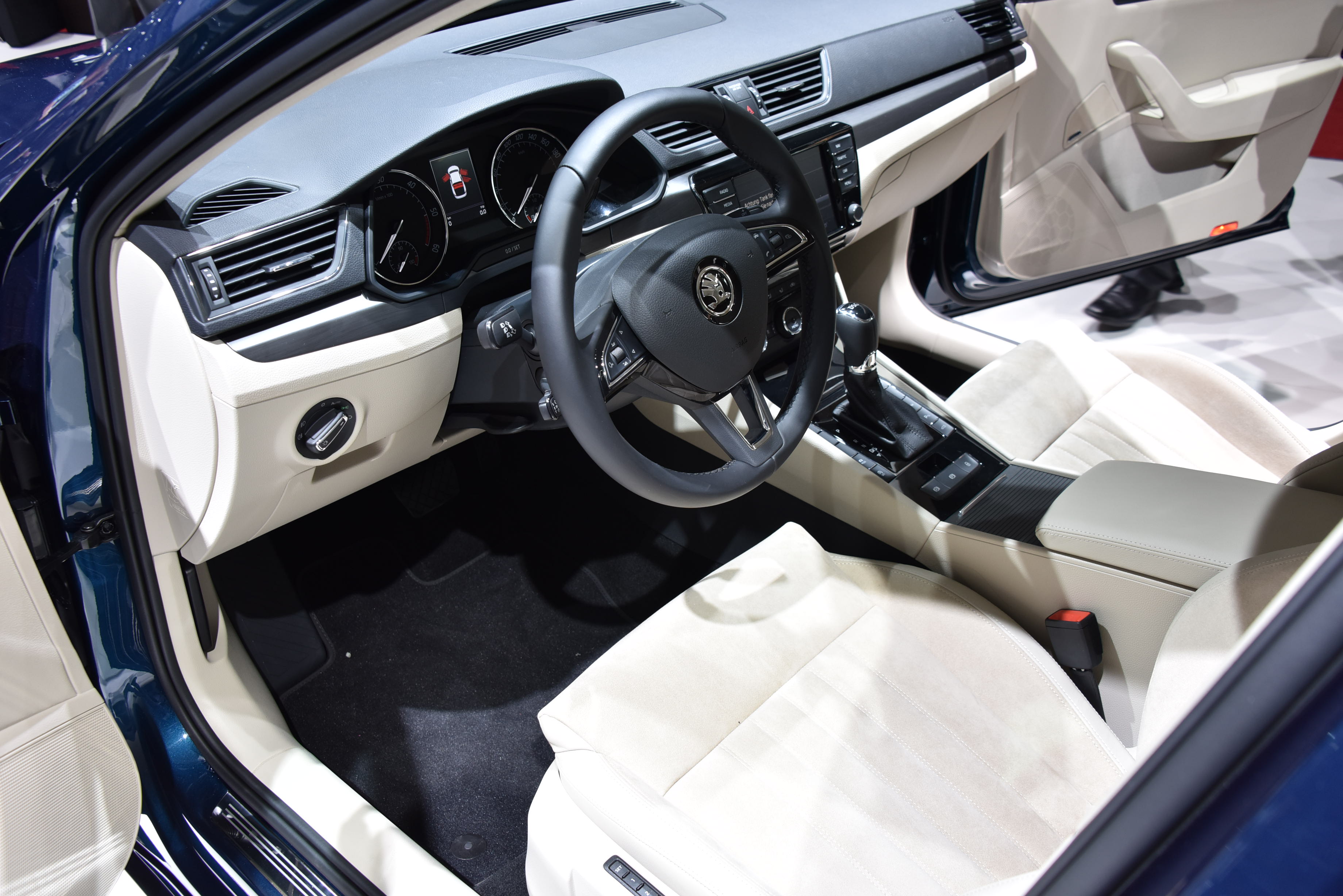 Skoda superb