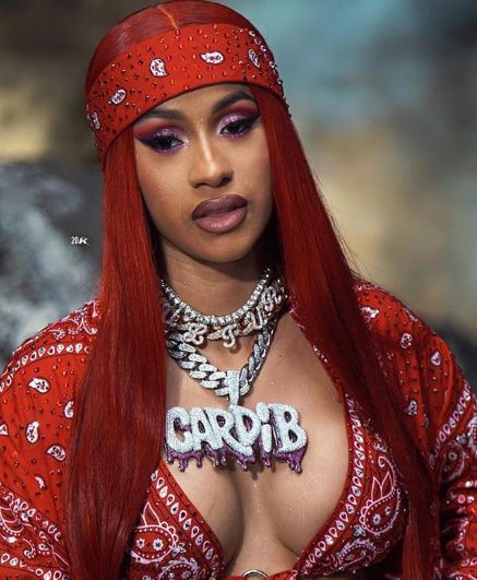 In the now viral video, Cardi B is seen talking about how she use to drug and rob men[Instagram/CardiB]
