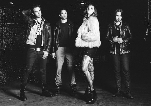 Halestorm istnieje od 1998 roku. Grupa powstała w małym miasteczku Red Lion w Pensylwanii z inicjatywy Lzzy Hale i jej brata Arejaya. Do tej pory formacja ma na koncie dwie płyty studyjne. 3 kwietnia na sprzedaży trafi najnowsze dzieło muzyków –