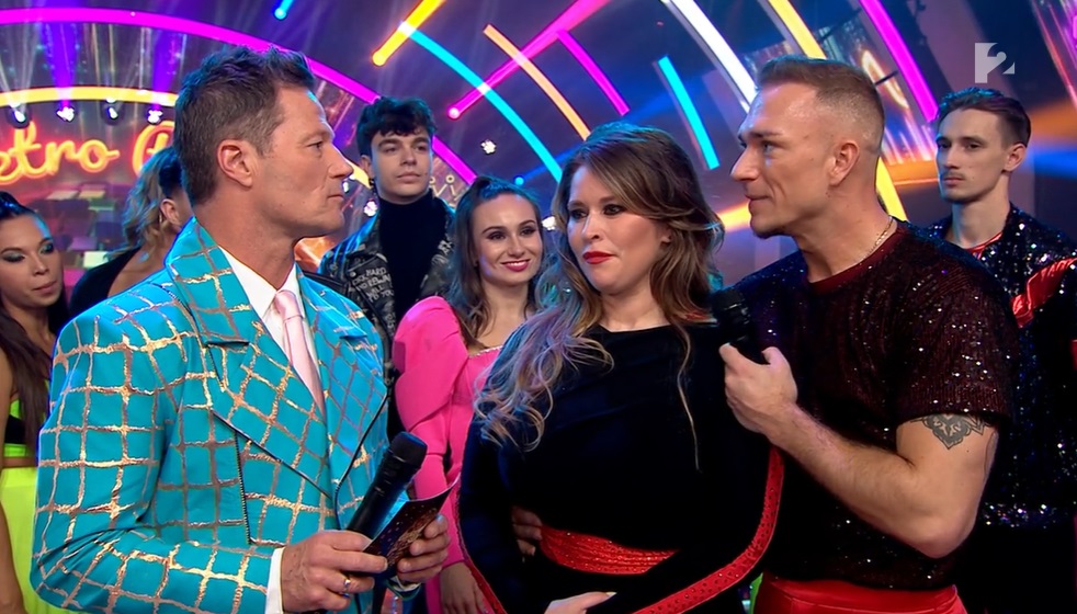 Stohl András váratlanul megpuszilta Király Lindát élő adásban - videó