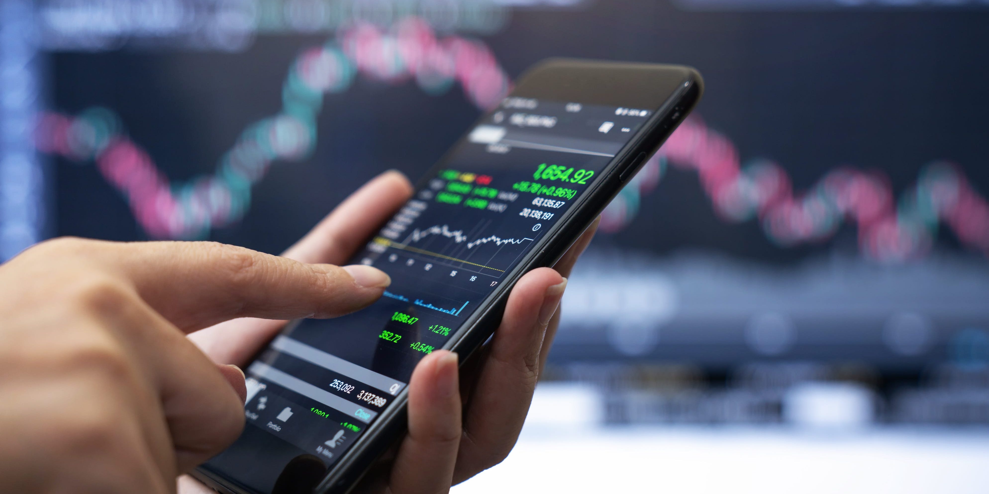 bitcoin falls further after weekend rout wipes more than 400 billion from crypto markets business insider africa