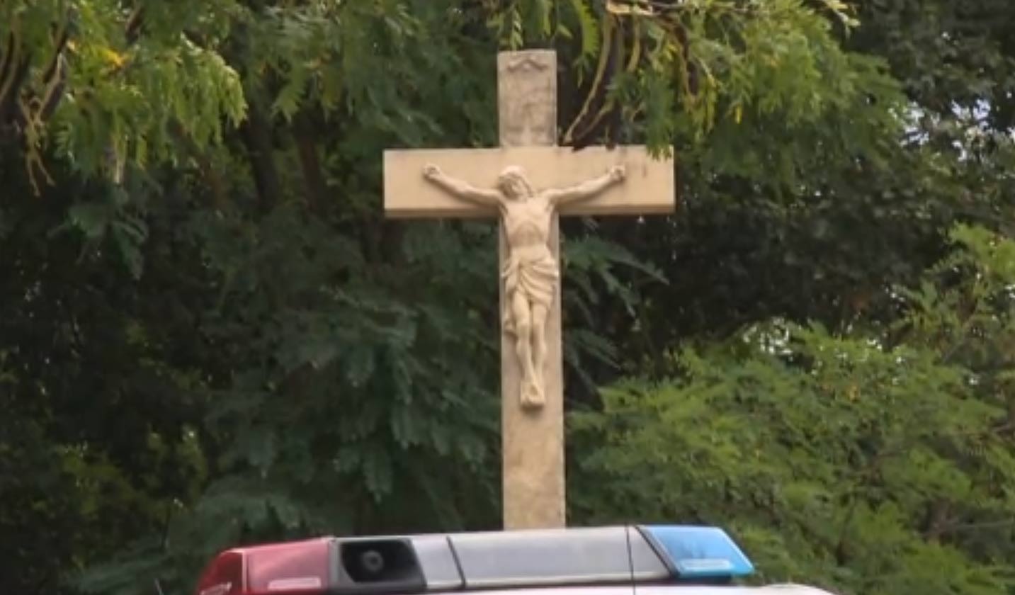 Üzent az Esztergomban elhunyt TEK-es özvegye