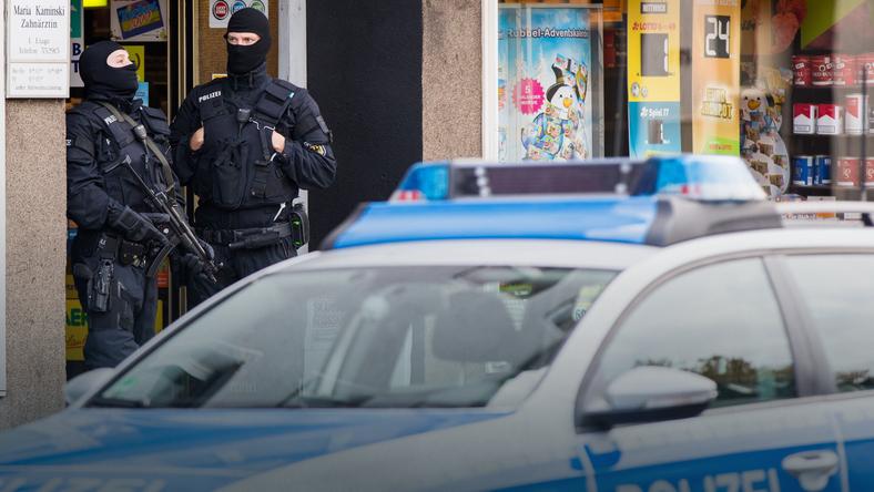 This morning in Germany arrested three people tied & # x105; associated with attacks in Paris & # x17C; u