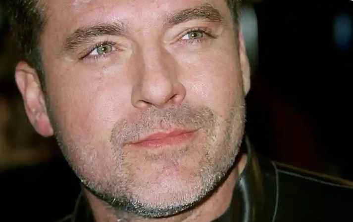 Szőrnyű hírek érkeztek a kómában fekvő világsztárról: az orvosok feladták a reményt