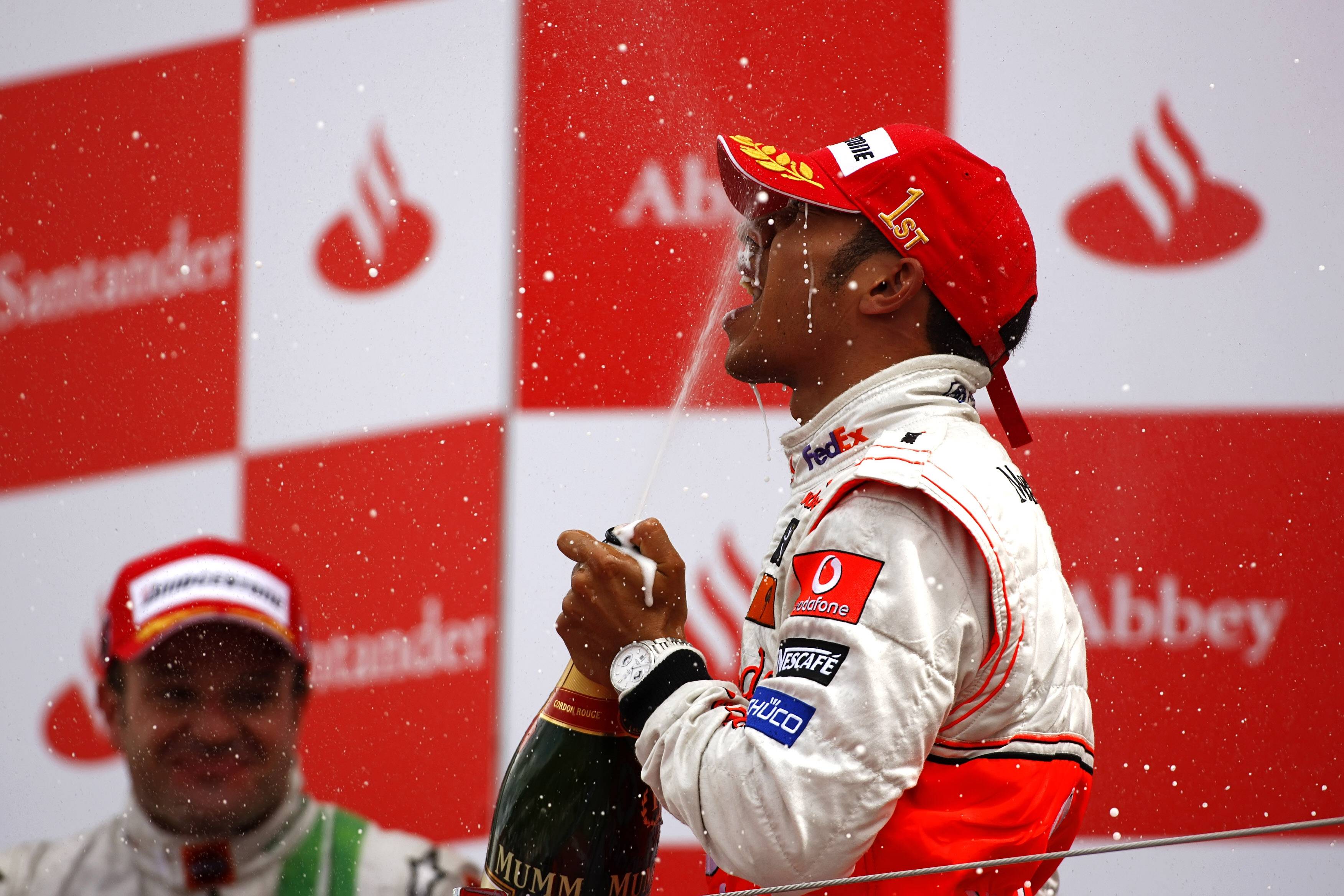 3 of the most dramatic victories for Lewis Hamilton at Silverstone