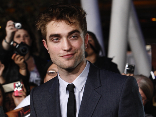 5. Robert Pattinson – 793 miliony dolarów