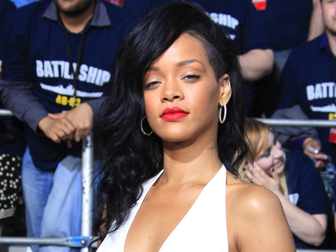 3. Rihanna – 53 mln dol.