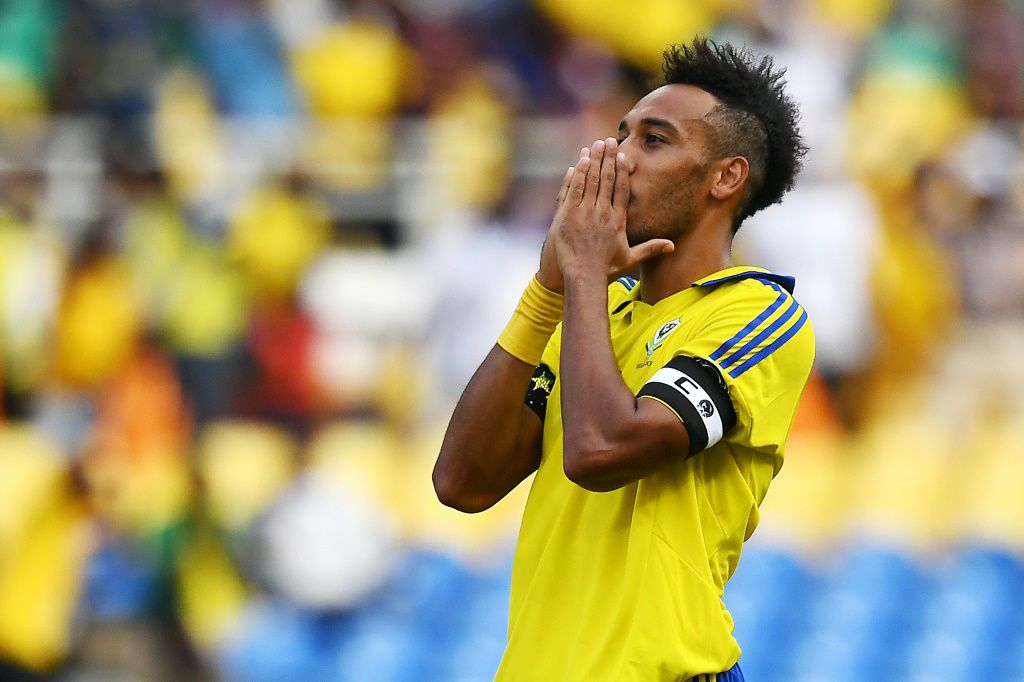 Aubameyang \'completely healthy\' after heart scare