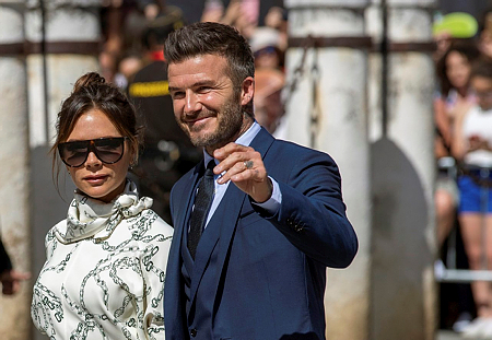 Így él most David Beckham állítólagos szeretője, Rebecca Loos: a rosszindulatú kommentekre is reagált