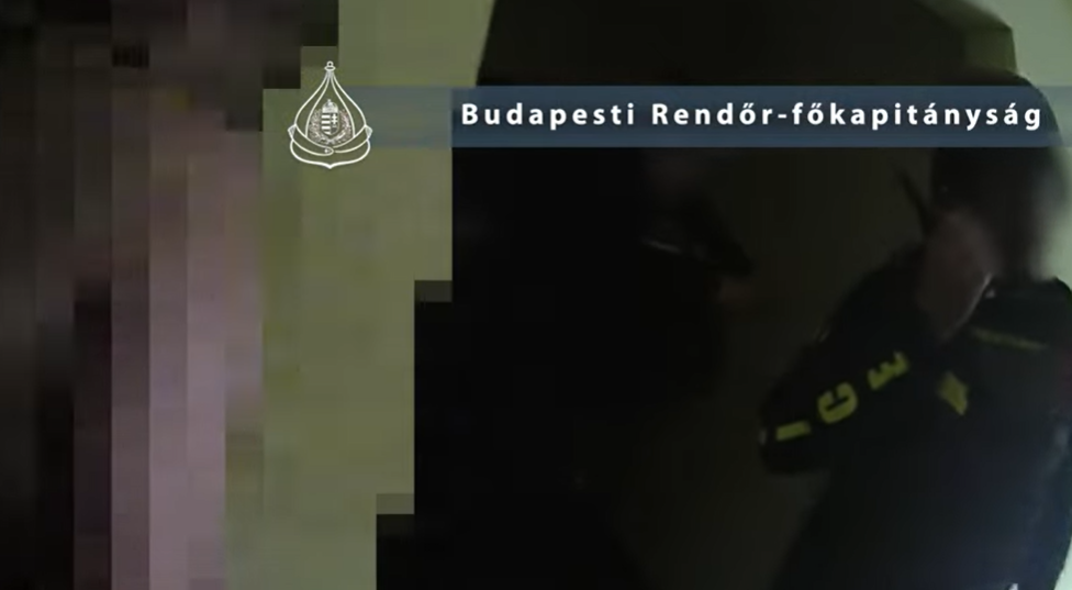 Magára gyújtotta a lakást egy férfi a XIII. kerületben – videó