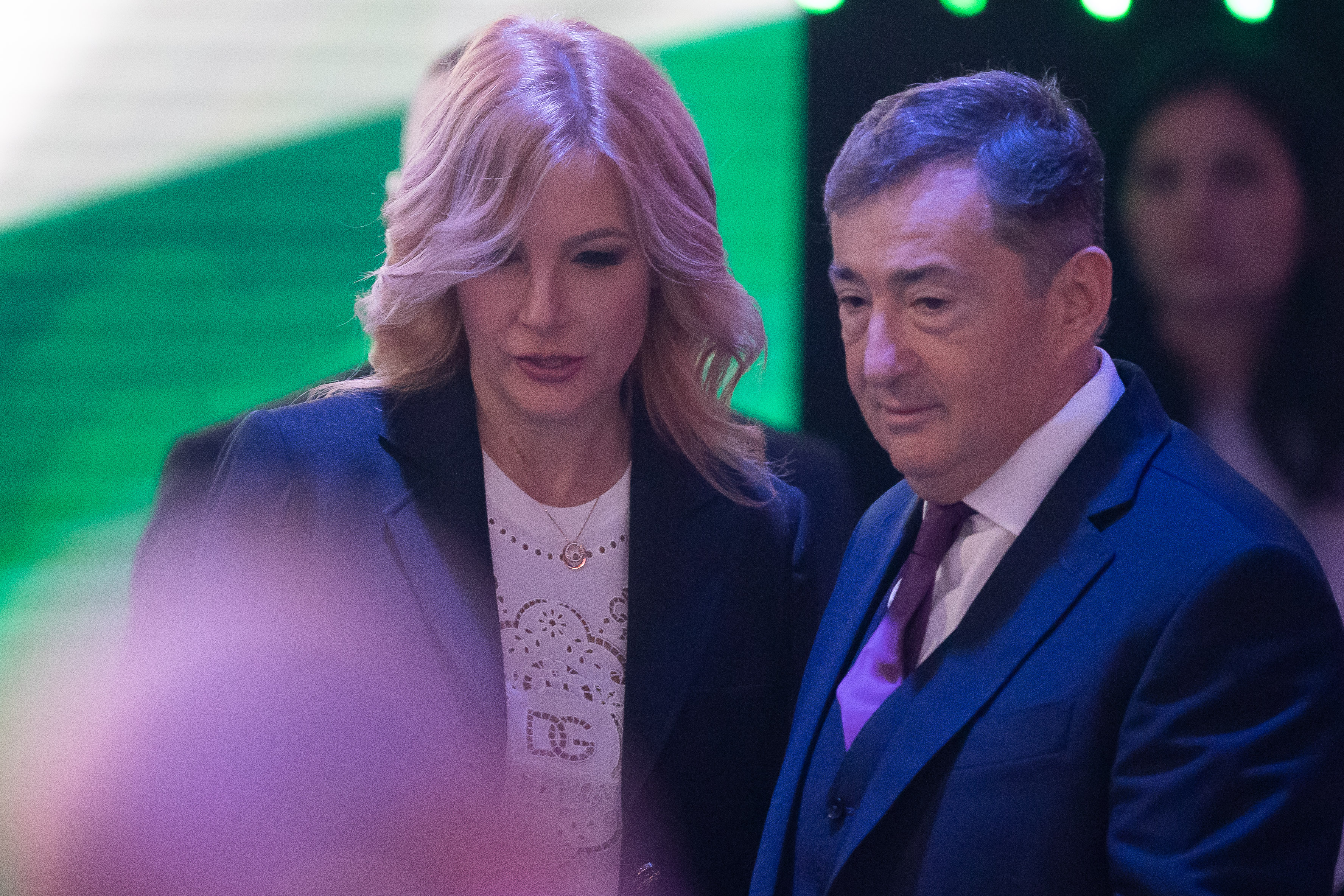 Kiderült kié a helikopter, amivel Várkonyi Andrea és Mészáros Lőrinc Szegedre repült