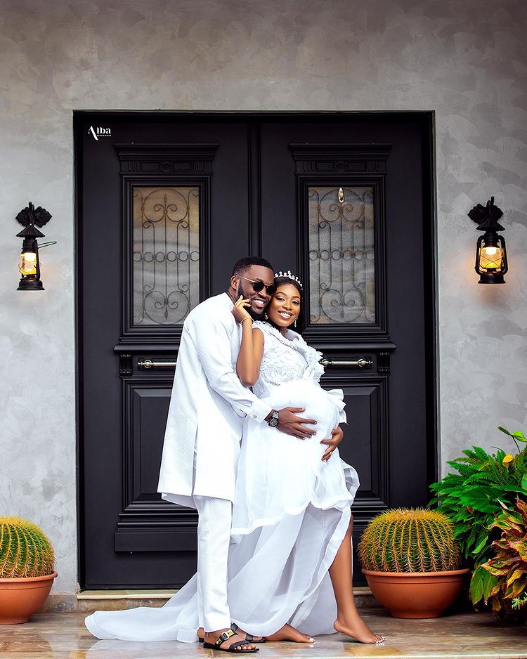 Tracey Osei releases baby bump photos to celebrate 2nd wedding anniversary [Photos]