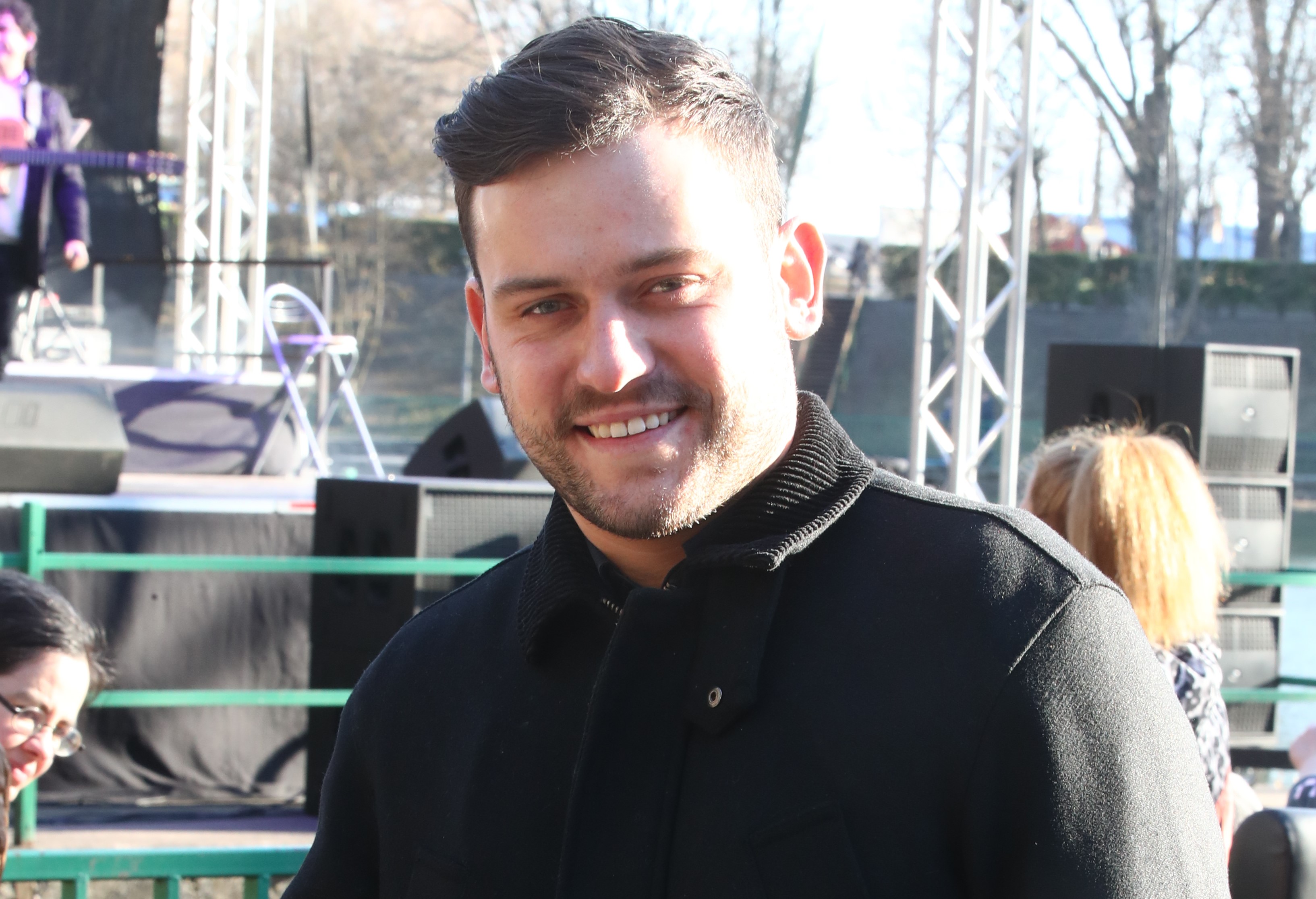 Szabó Ádám menyasszonya énekesnői babérokra tör: a csillagokat is leénekelte - videó