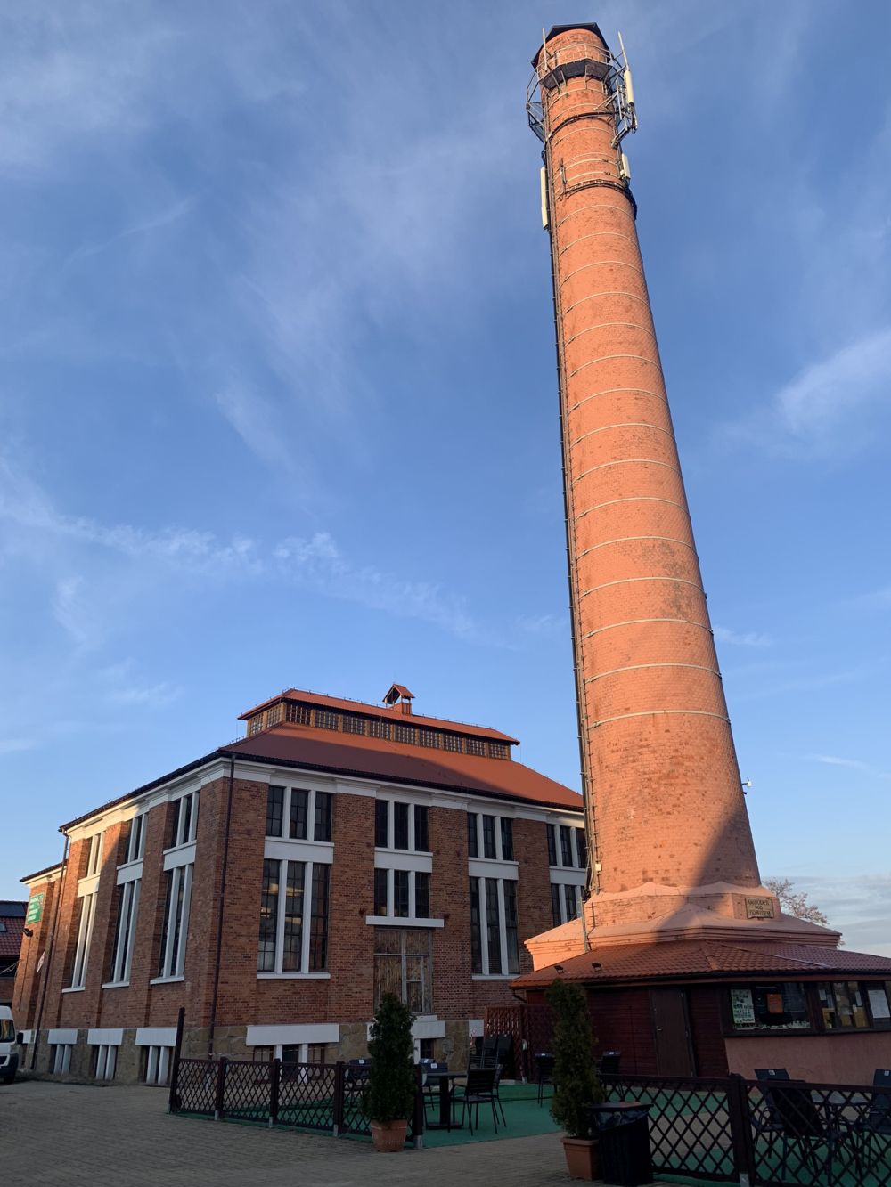 Kopalnia Soli Bochnia. Plac przed wejściem do biura informacji turystycznej 