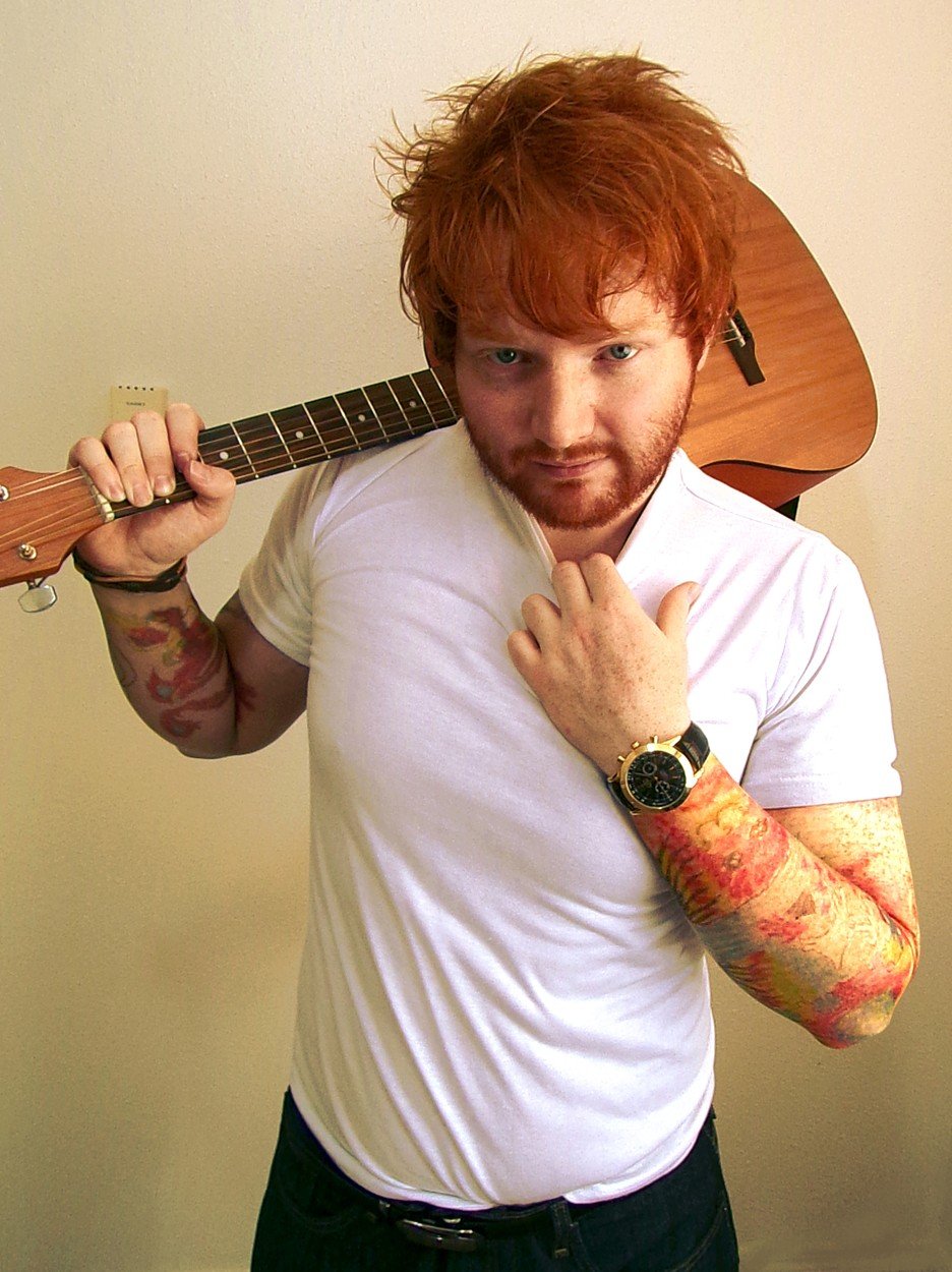 Döbbenetes hasonlóság: kiköpött hasonmása Ed Sheerannek ez a pasi – fotók -  Blikk