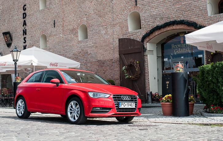 Audi kładzie duży nacisk na osiągi i ekologie. Na te elementy bezpośredni wpływ ma masa własna pojazdu. Aby maksymalnie ją zredukować zastosowano aluminiowe elementy konstrukcji takie jak maska, błotniki i rama pomocnicza. Zmniejszono także pojemność zbiornika paliwa, ale bardziej oszczędne jednostki napędowe mają charakteryzować się zwiększonym zasięgiem