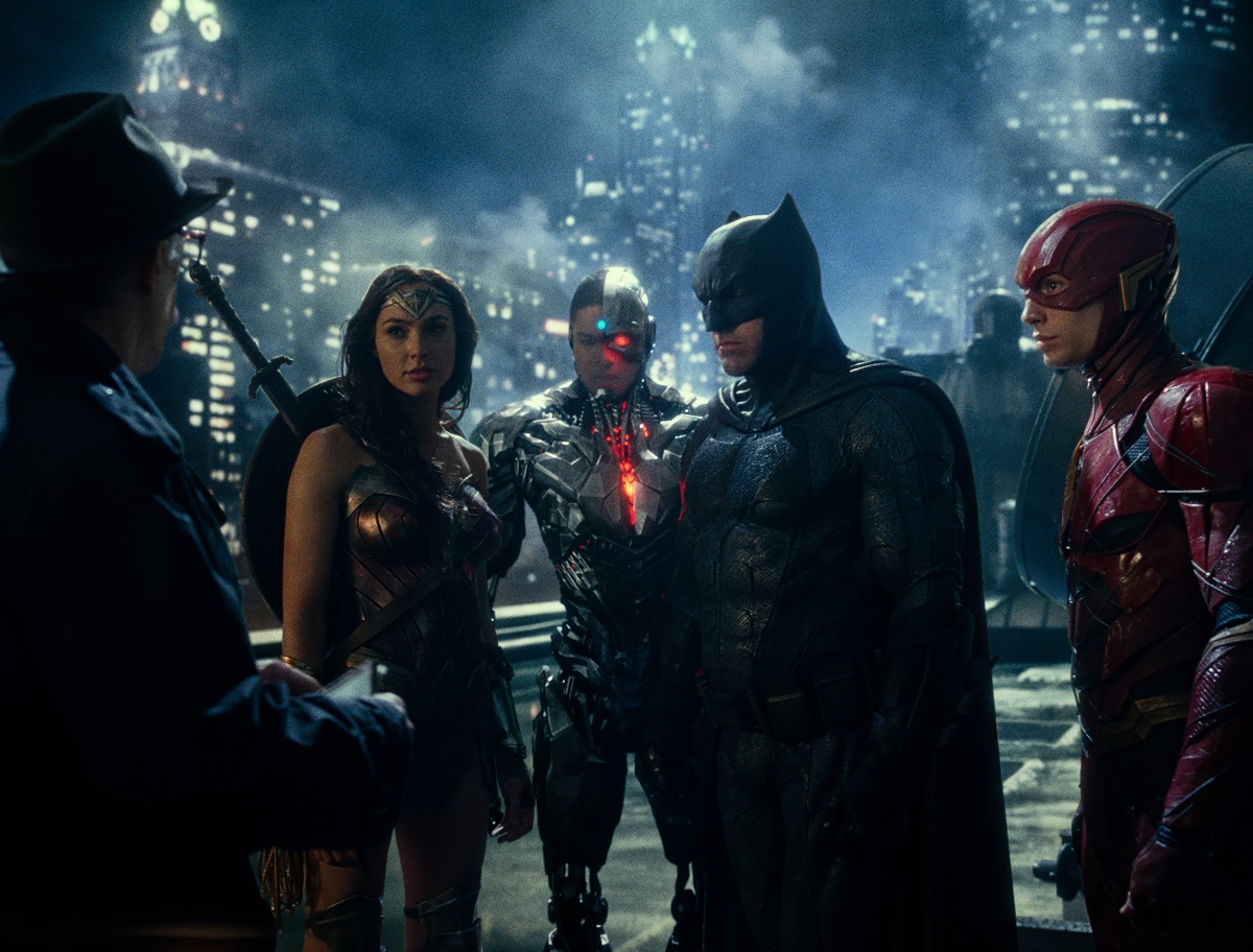 J.K.Simmons, Gal Gadot, Ray Fisher, Ben Affleck, Ezra Miller w filmie