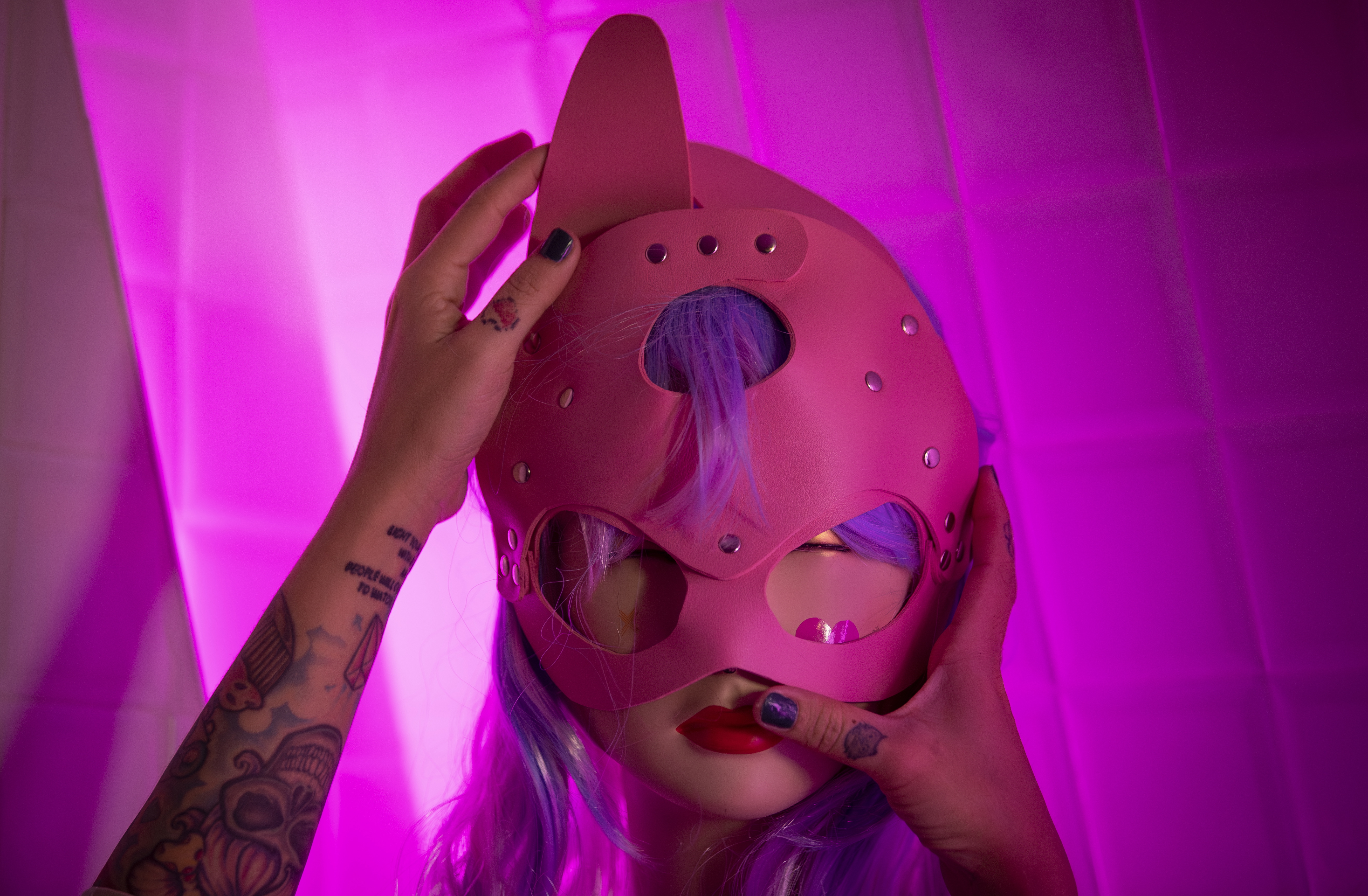 Bilincs, ostor, korbács: elképesztő, mikre bukkanhat ebben a luxusszexshopban – fotó