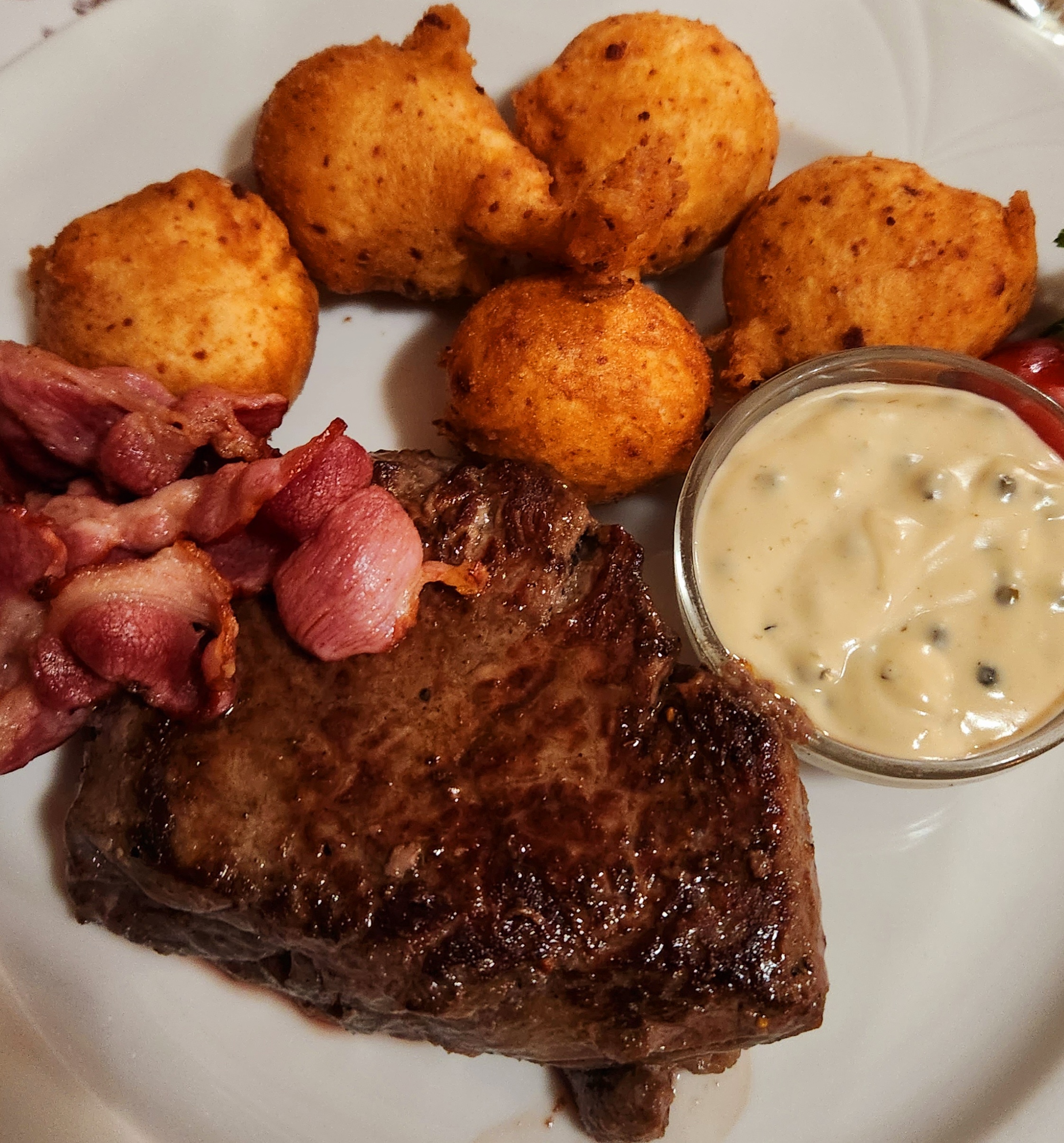 Fehérpecsenye, ahogy Fásy Ádám készíti