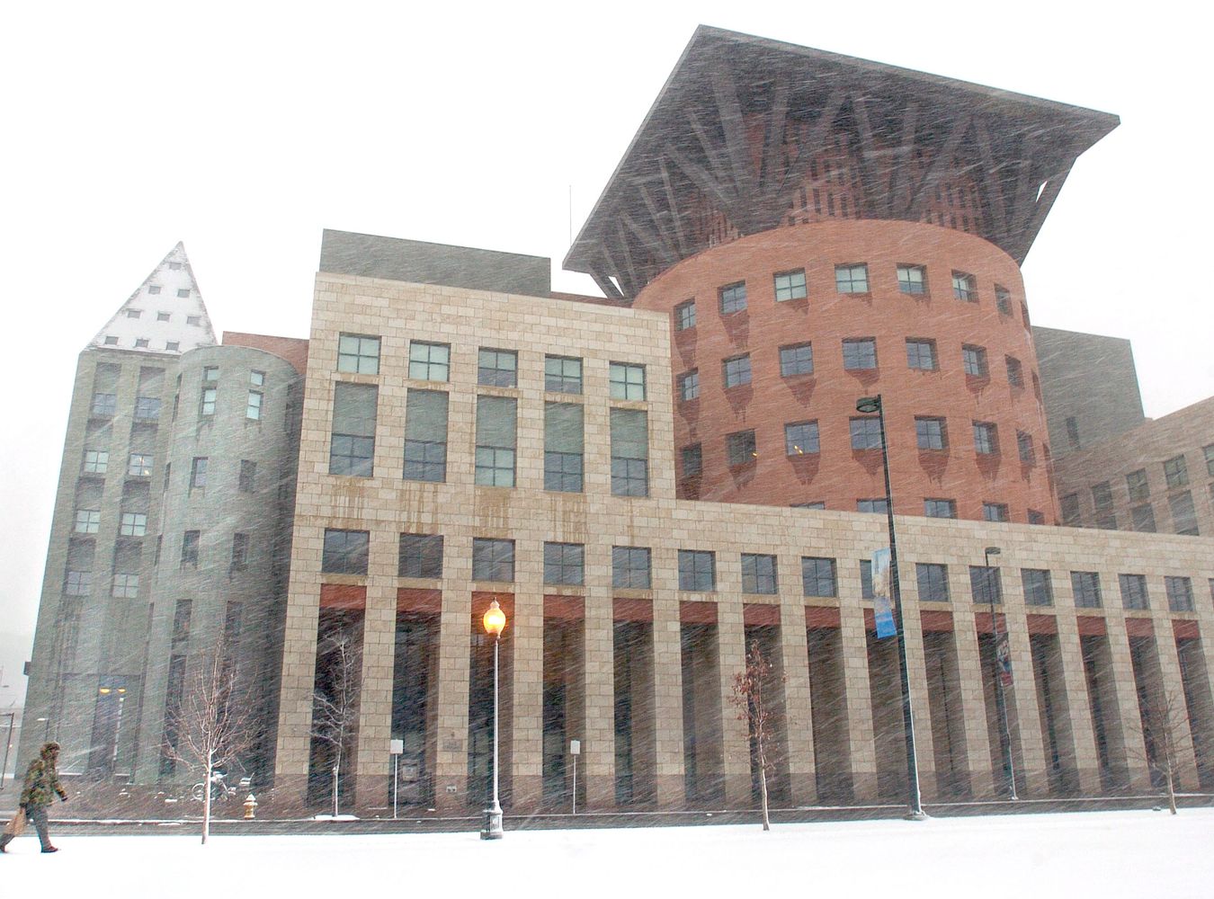 Biblioteka publiczna w Denver w Stanach Zjednoczonych znalazła się na liście najbrzydszych budynków świata magazynu