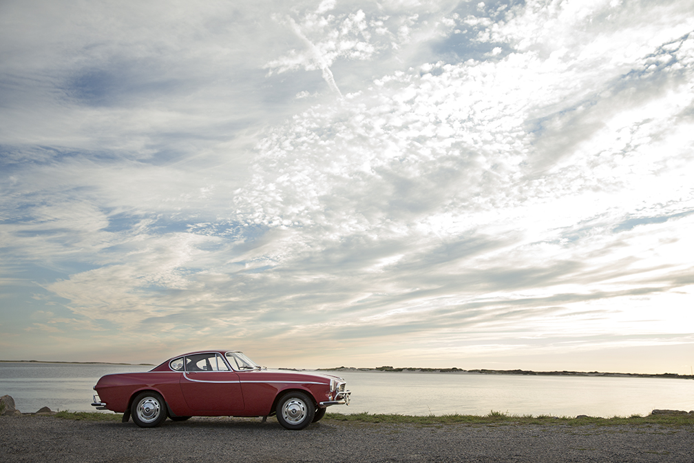 Volvo P1800