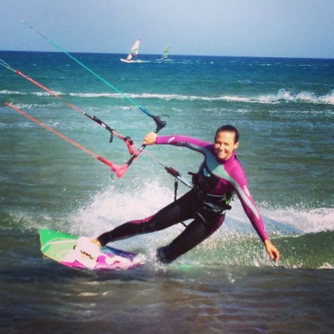 Kinga Rusin wakacje spędziła aktywnie. Dziennikarka wybrała się na Rodos, gdzie uprawiała swój ukochany kitesurfing
