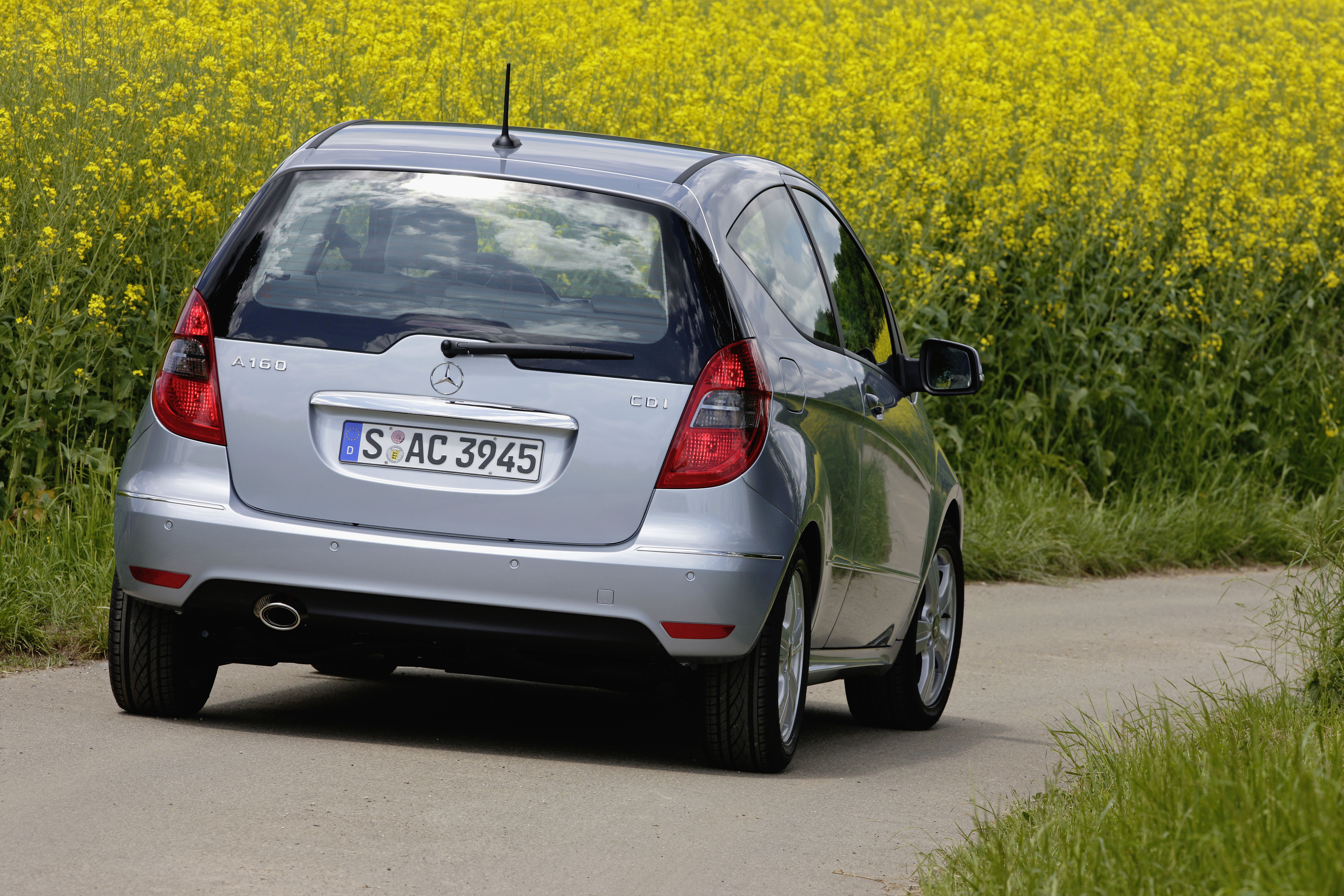 Mercedes klasy A - pierwsze miejsce w klasie aut kompaktowych