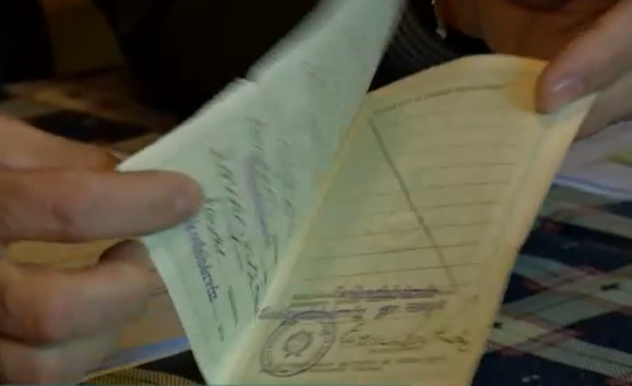 Döbbenet: szó nélkül átírta a székesfehérvári anyakönyvi hivatal egy férfi és sok családtagja nevét