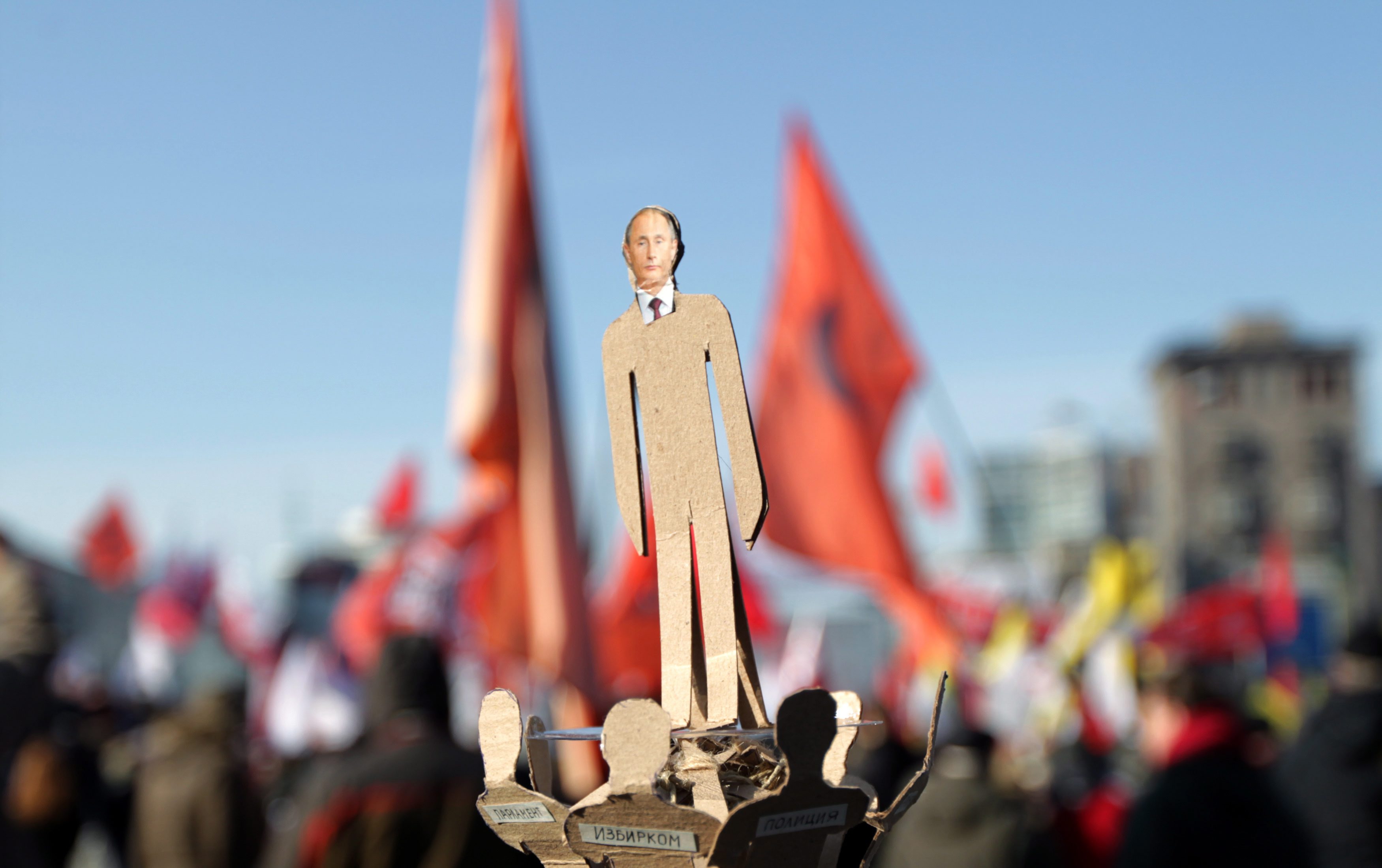 Opozycja domaga się odejścia Putina