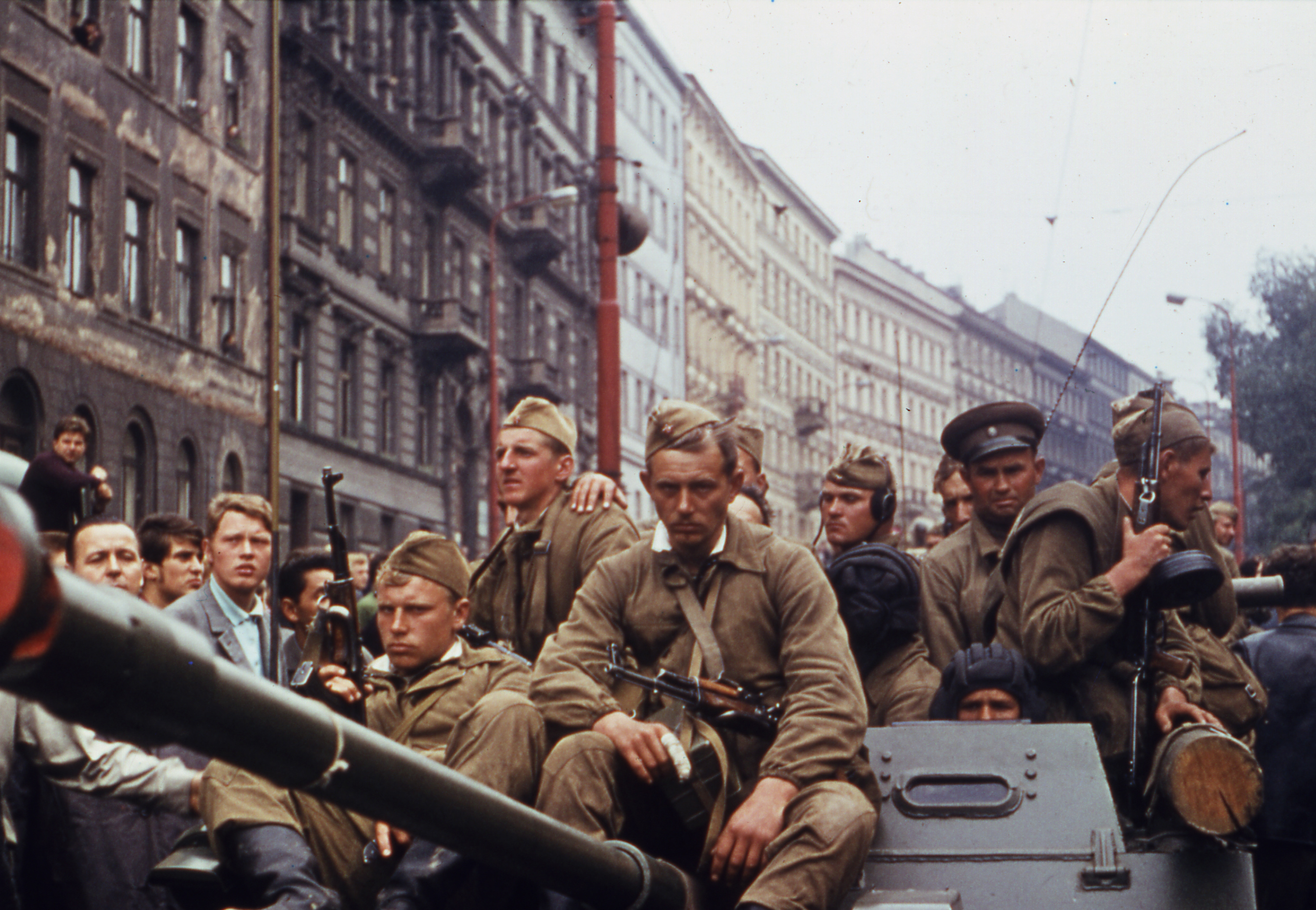 Inwazja na Czechosłowację: Wojska ZSRR w czeskiej stolicy
