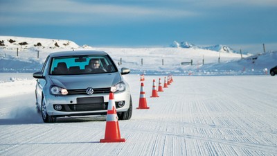 Test opon całorocznych w rozmiarze 205/55 R 16, cz. I