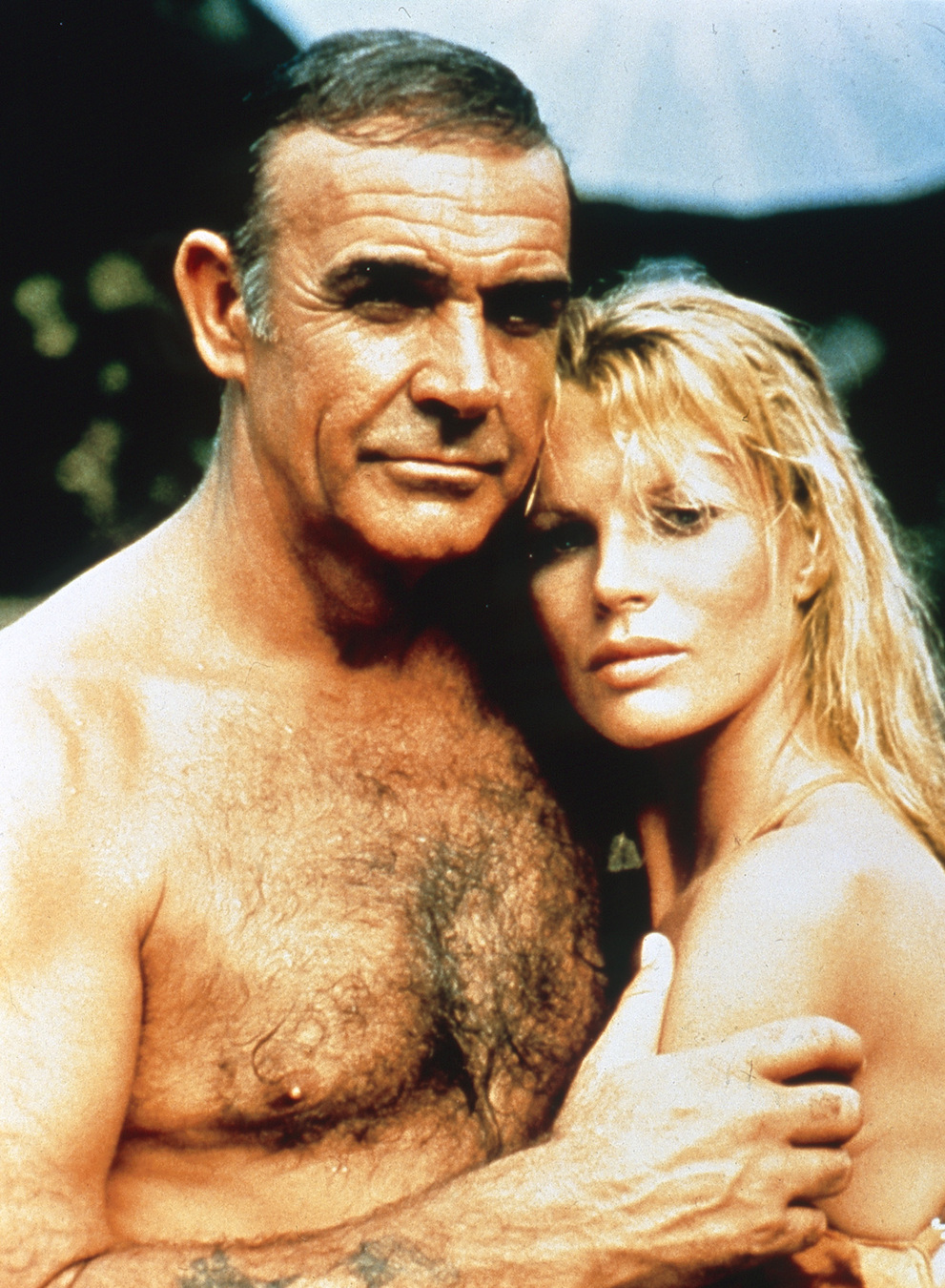 Dziewczyny Bonda: Domino Petachi (Kim Basinger)