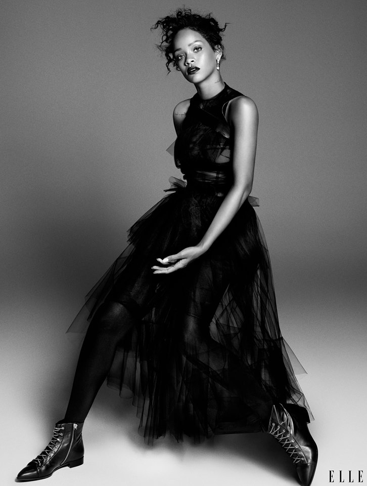 Rihanna do dziś sprzedała ponad 100 milionów płyt na całym świecie. Zebrała siedem nagród Grammy, pięć nagród przyznawanych corocznie dla najlepszego amerykańskiego muzyka American Music Awards, dwadzieścia-dwie nagrody Billboard Music Awards i dwie Brit Awards