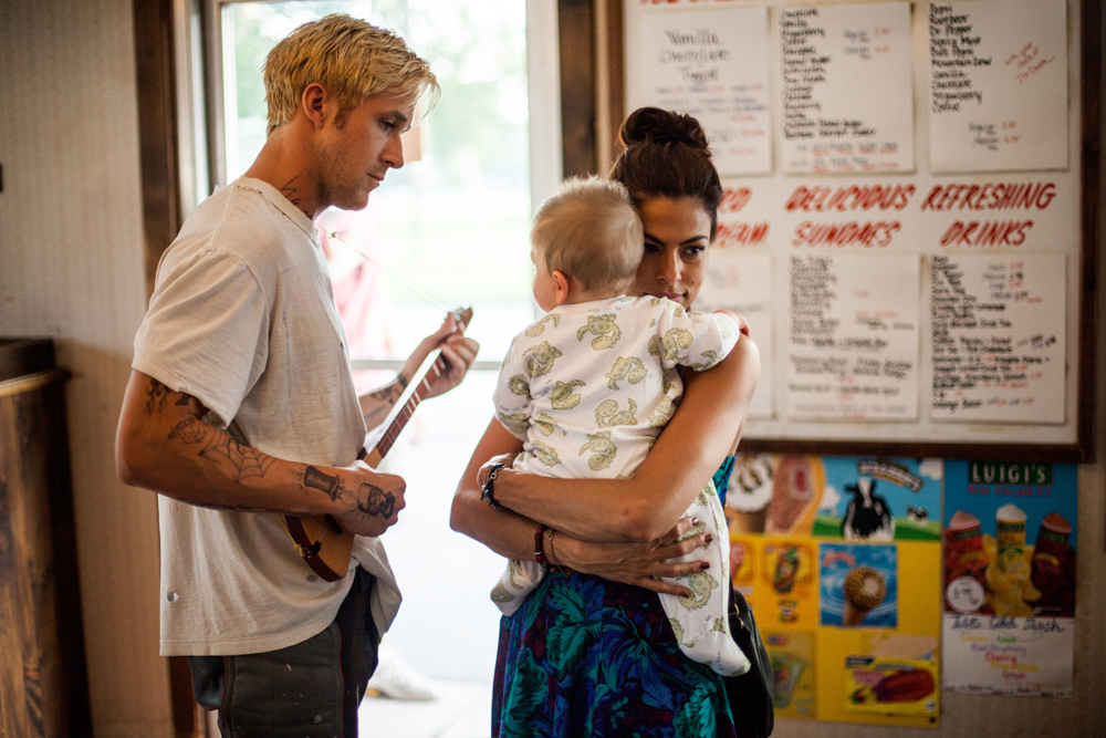 Ryan Gosling i Eva Mendes w filmie