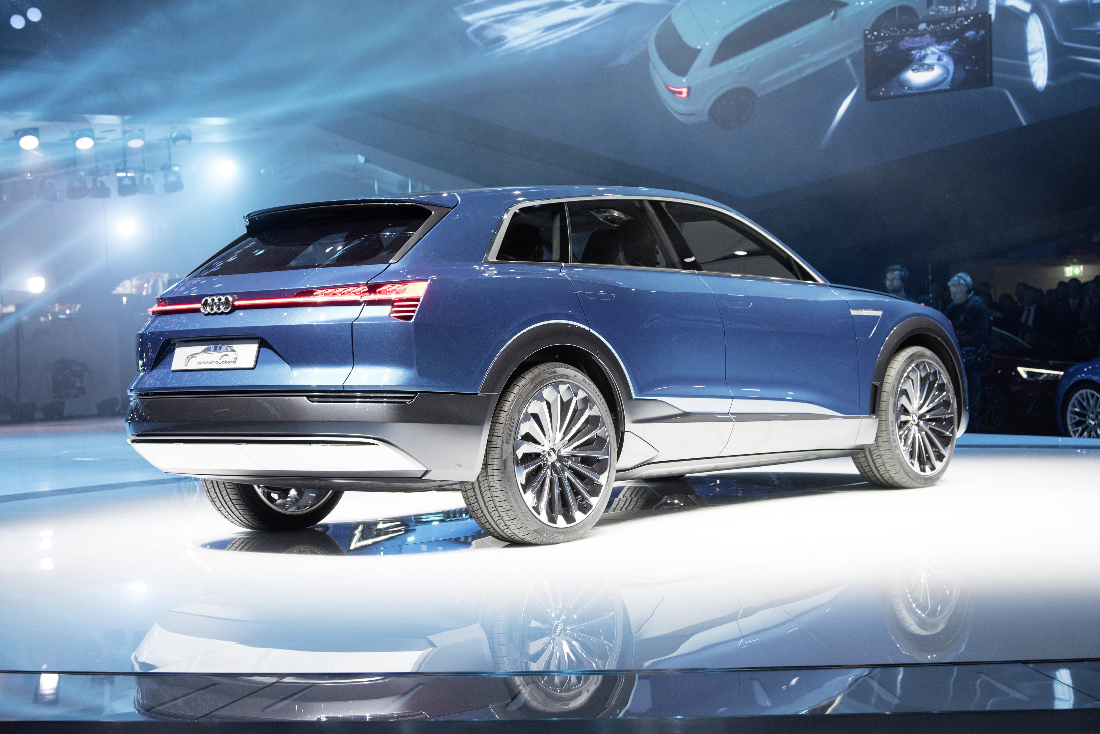 Audi e-tron quattro