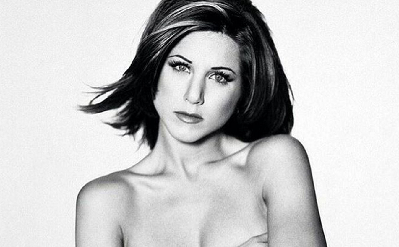 Aktorską sławę zdobyła m.in. rolą Rachel Green w sitcomie