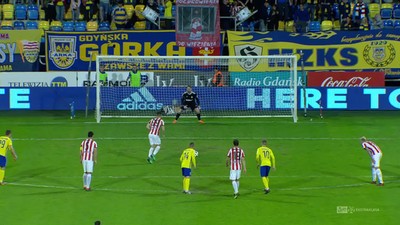 Arka - Cracovia (2:0): Piątek mógł zbliżyć się do Carlitosa. Najskuteczniejszy Polak w lidze tym razem nie wykorzystał rzutu karnego!