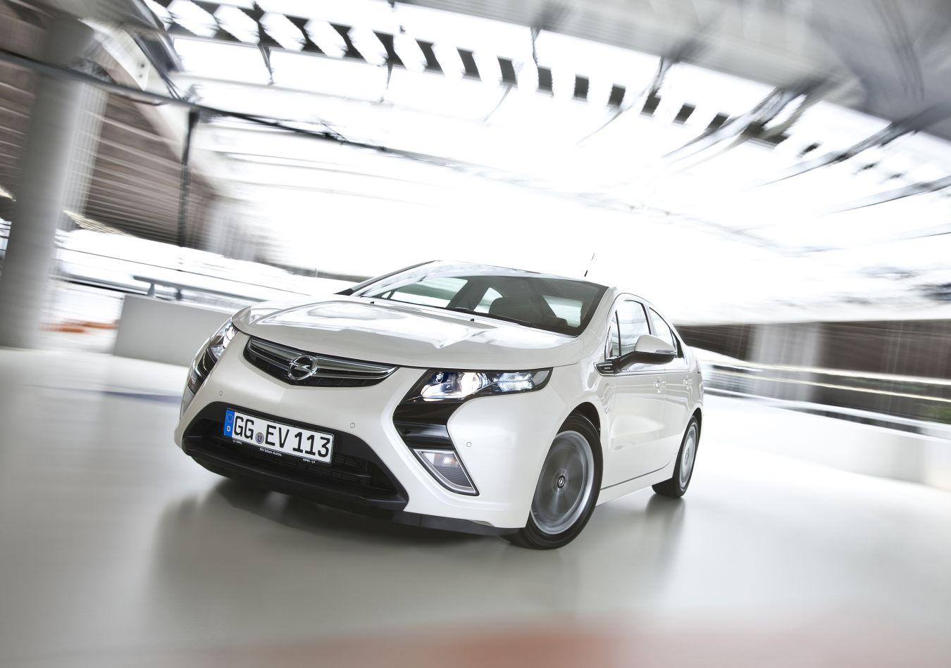 Opel ampera