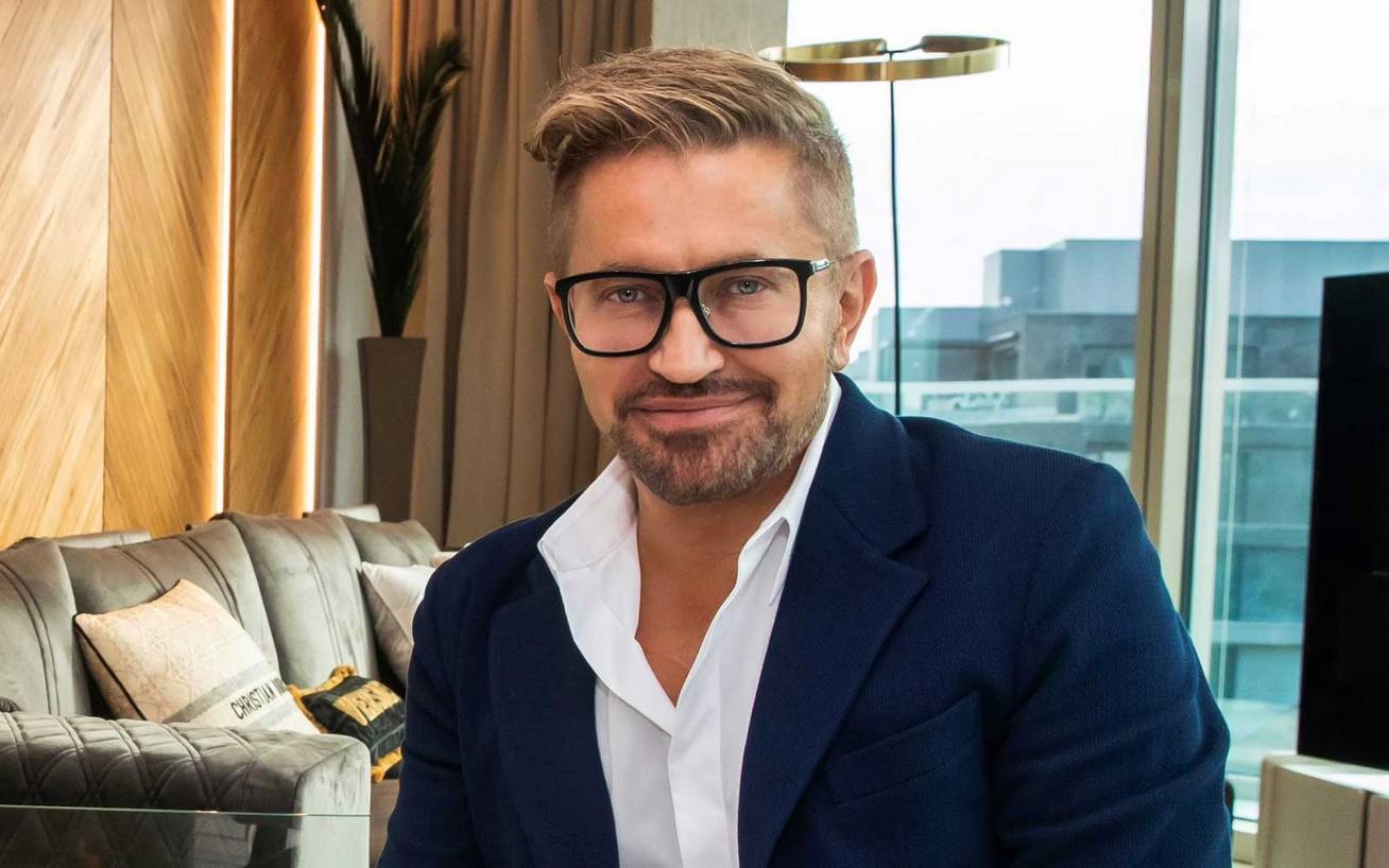 "Elvesztettük egymást" - Ritkán látott bátyjáról beszélt Jákob Zoltán: minden kiderült a milliárdos családjáról